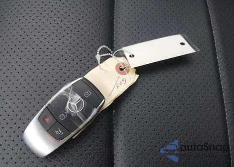 2021 Mercedes-Benz C 300 4Matic from USA, damaged, VIN W1KWF8EB5MR612798